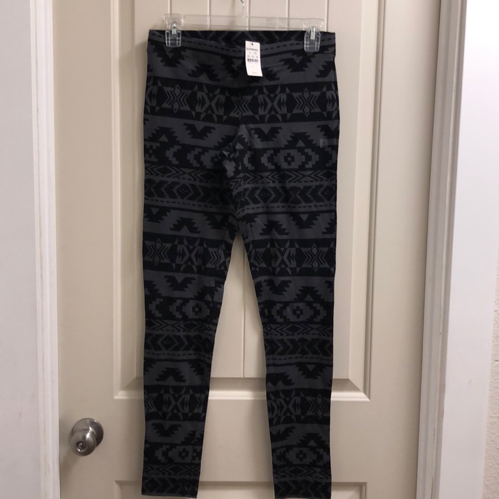 2 Pair of Express Aztec Print Leggings (S)